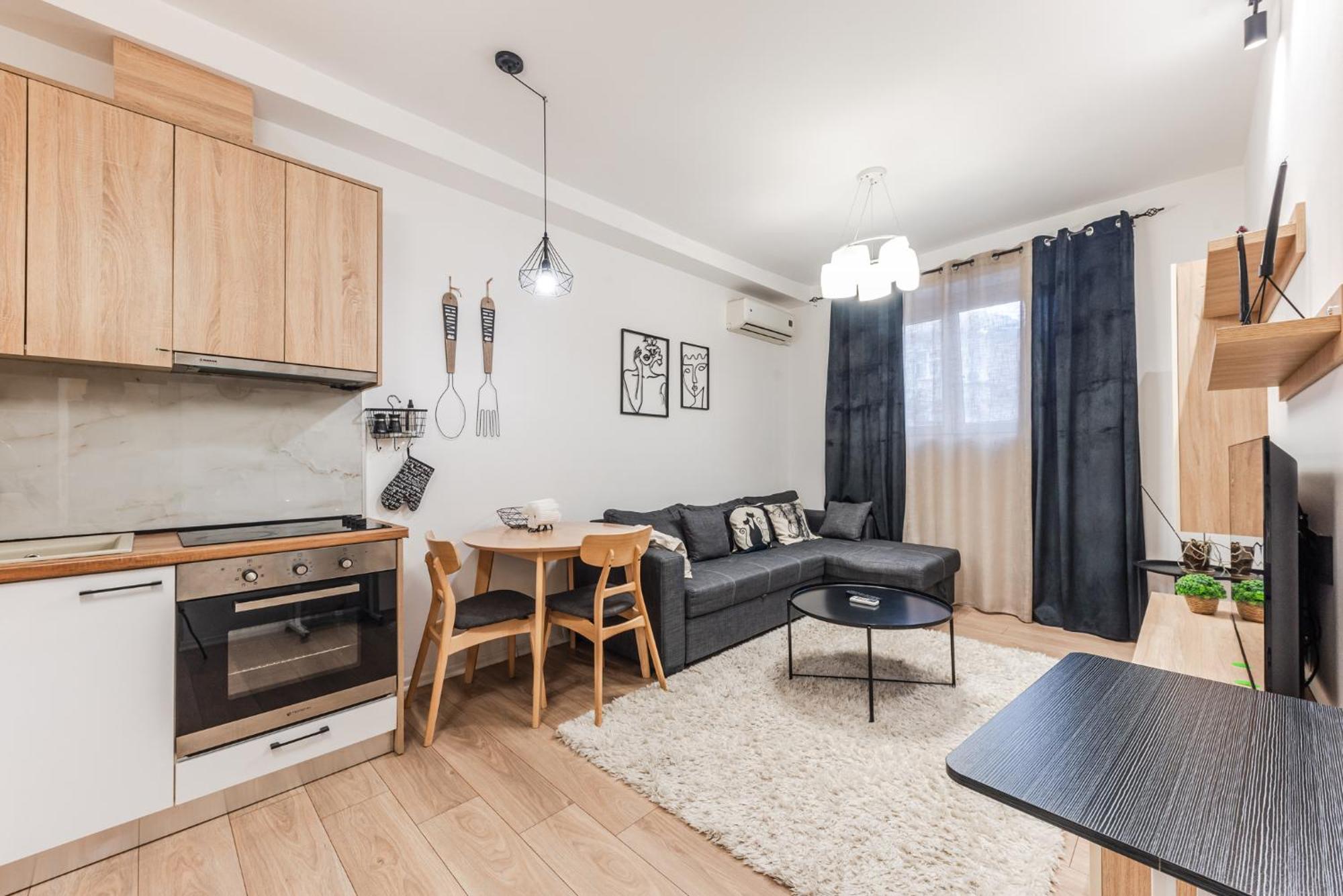 Noir Apartment By Kondo Stays Tirana Exterior photo
